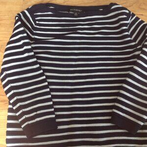 Banana Republic Sz XS  3/4 Sleeve Blue & White